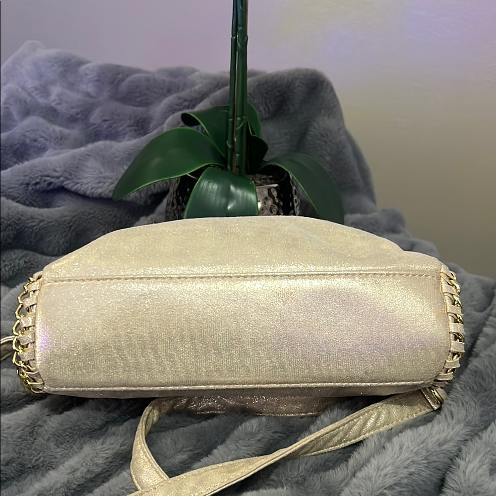 Madden Girl Gold Crossbody Bag - Picture 5 of 7
